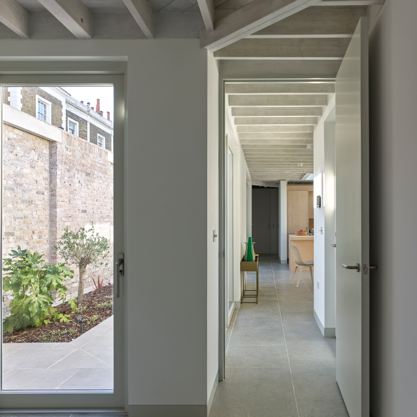Walled Courtyard, Cleaver Square