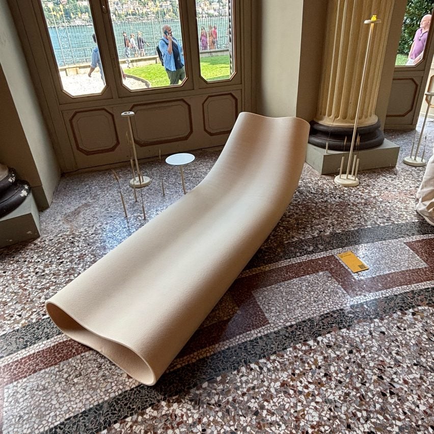 Pasta-shaped daybed