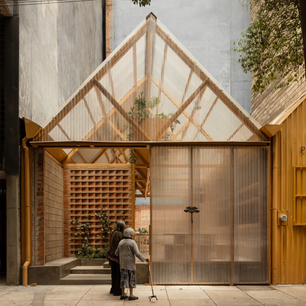 Plumbago by Oficina de Práctica Arquitectónica (OPA)