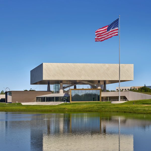 National Medal of Honor Museum (Texas, USA) by Rafael Viñoly Architects