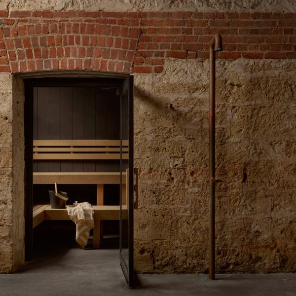 Rezen transforms stables in Australia into Alchemy Saunas