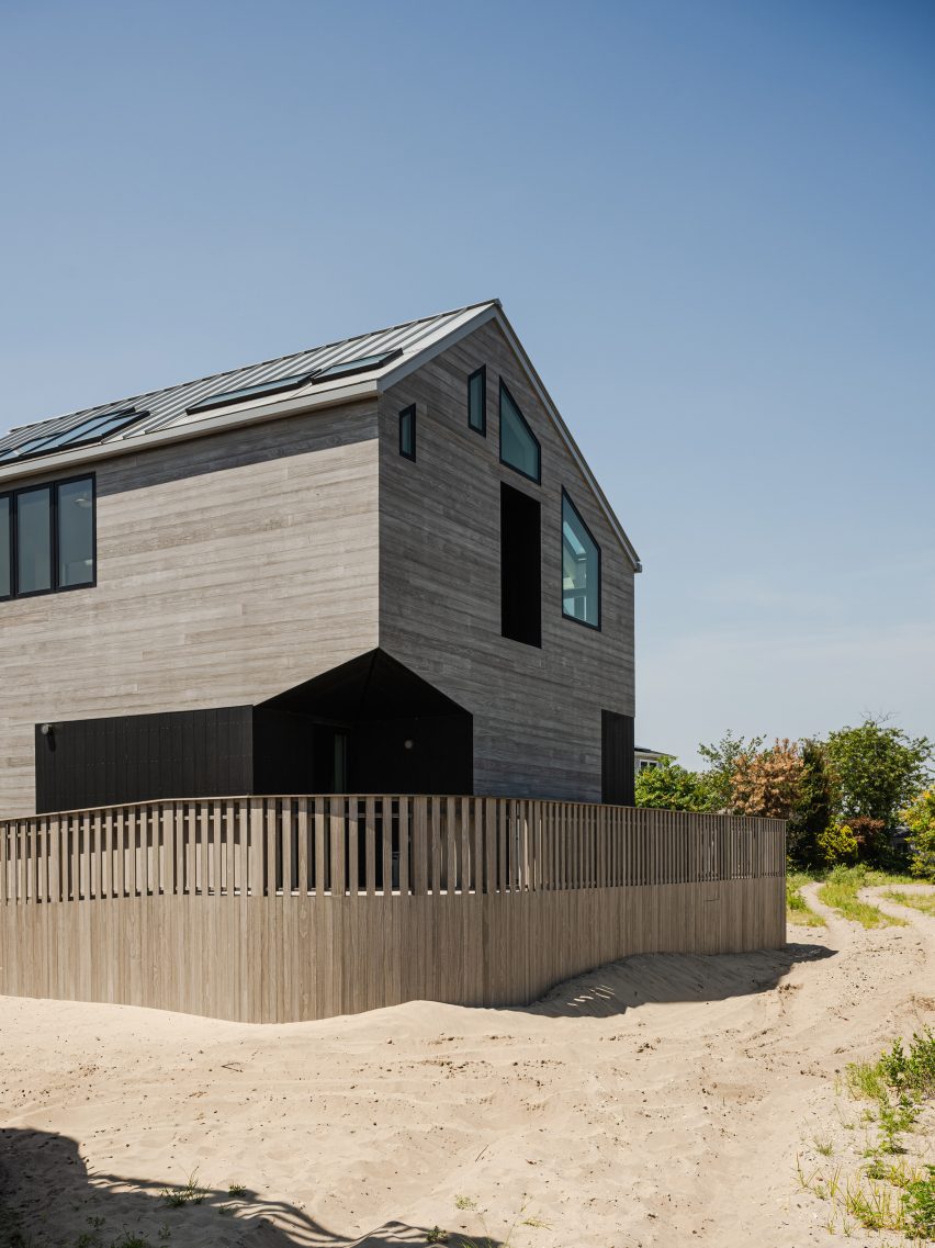 Breezy Point House by BAAO Studio
