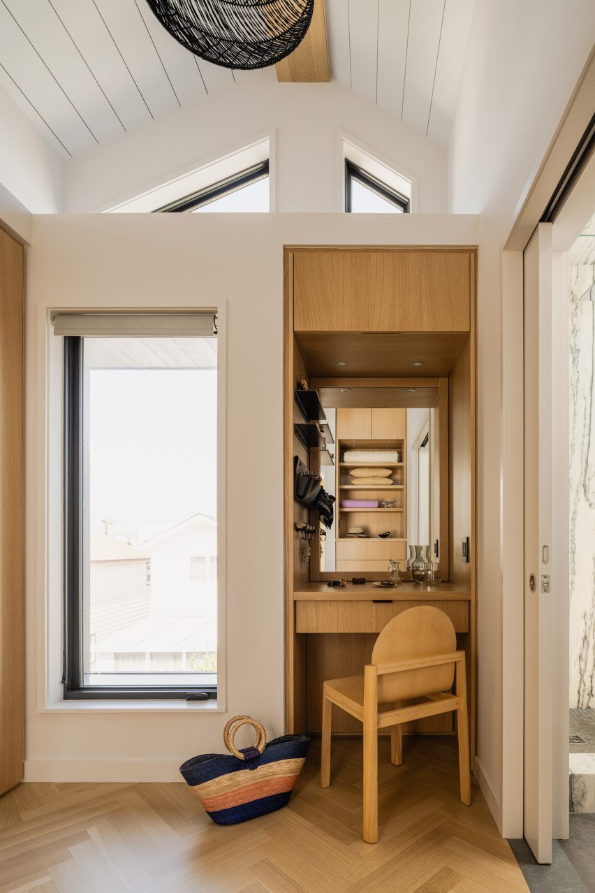 Breezy Point House by BAAO Studio