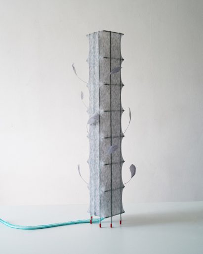 Feathered floor lamp