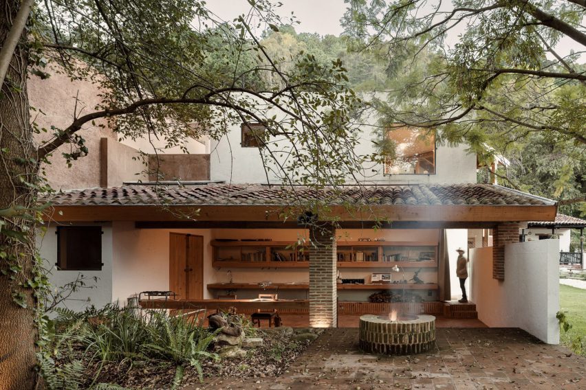 Casa Amona by Colar