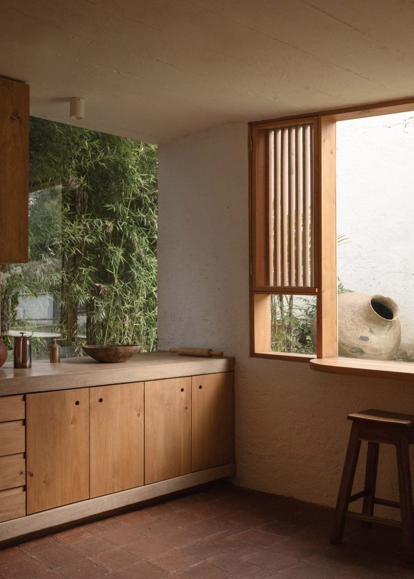 Casa Amona by Colar
