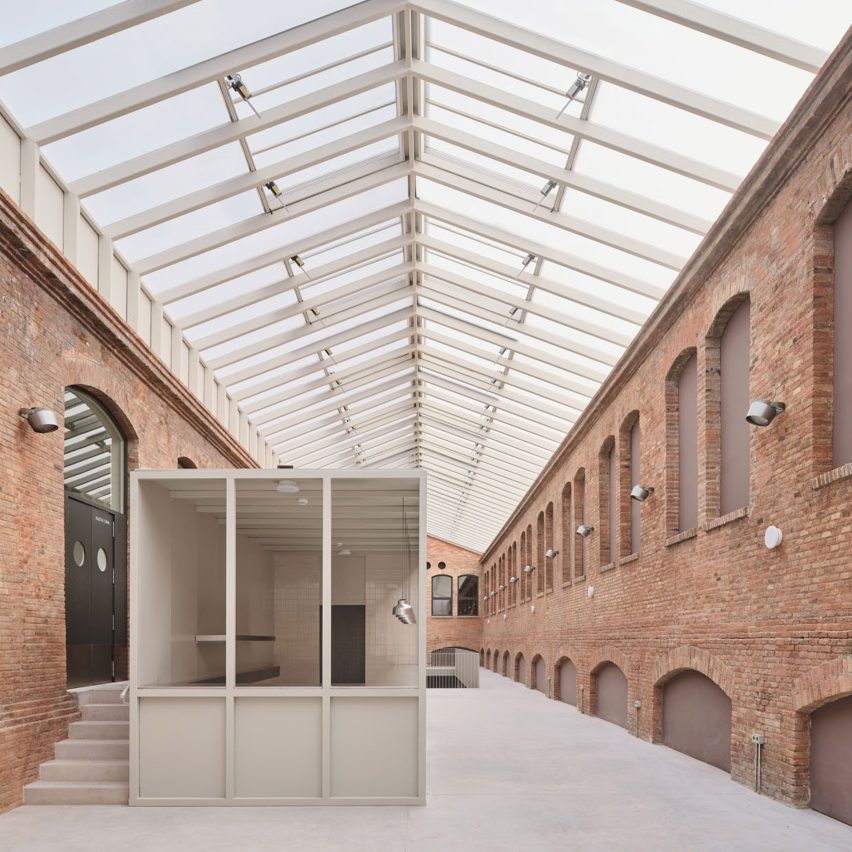 Sallarès Deu, Barcelona, Spain, by JAAS