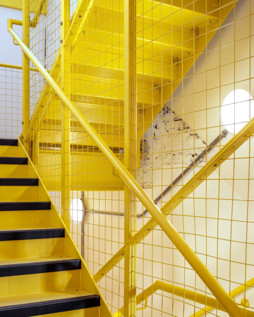 Eagle House by IF_DO