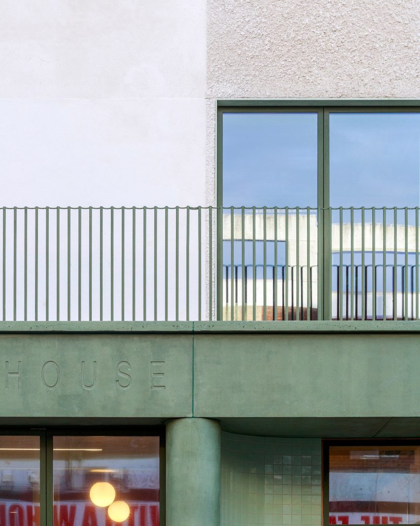Eagle House by IF_DO