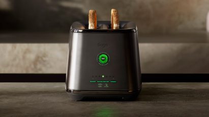 Colour sensing toaster