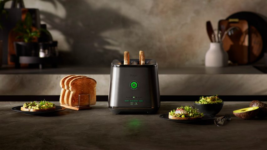 Eye Q toaster