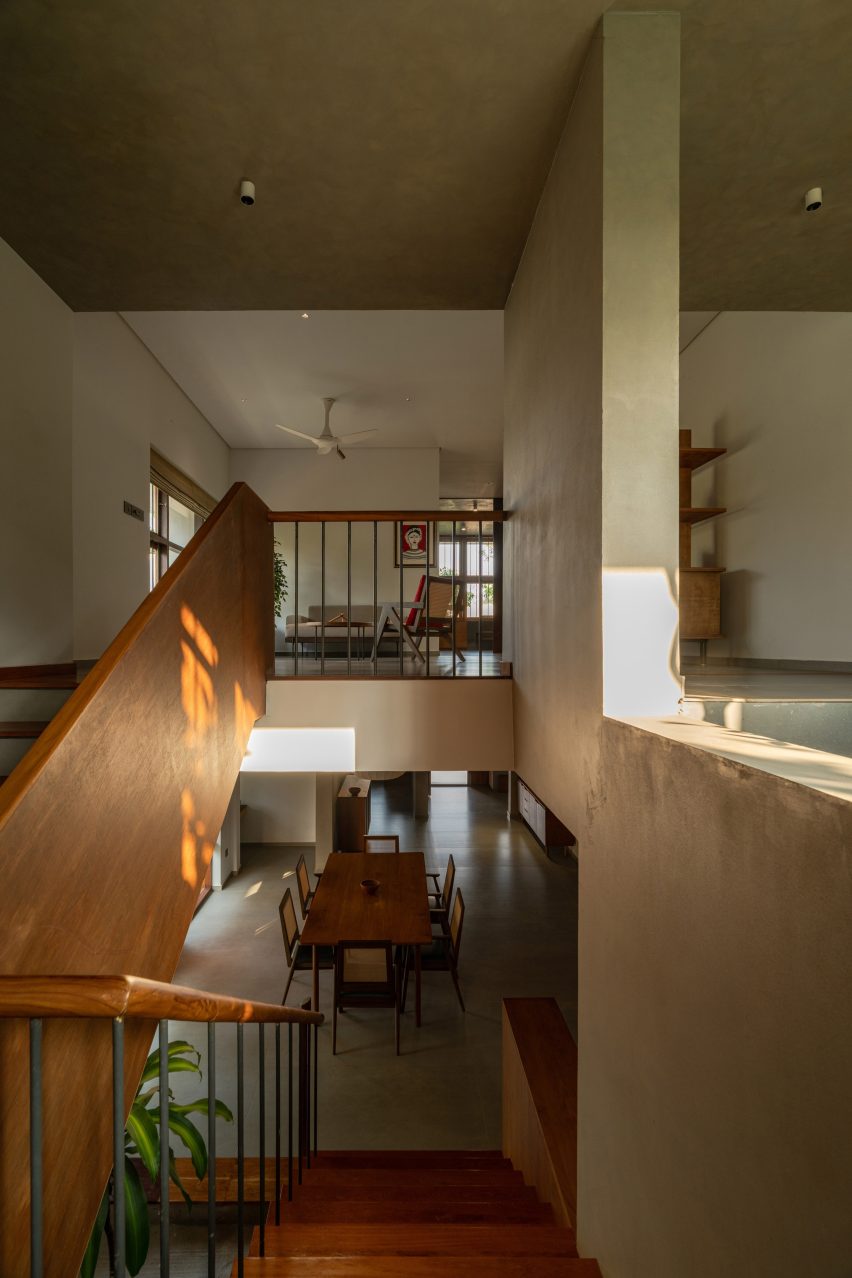 House Beyond the Mango Trees by InLe Architects