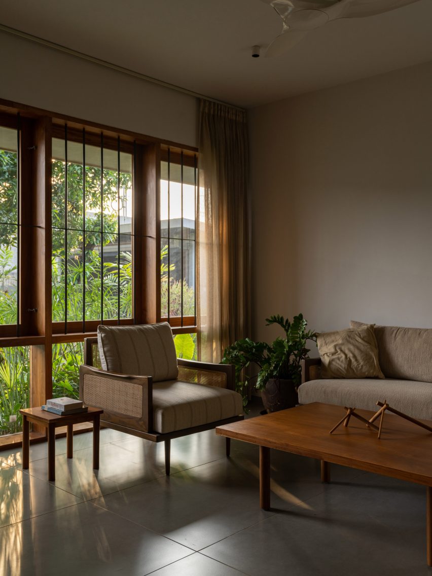 House Beyond the Mango Trees by InLe Architects