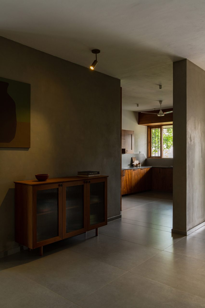 House Beyond the Mango Trees by InLe Architects