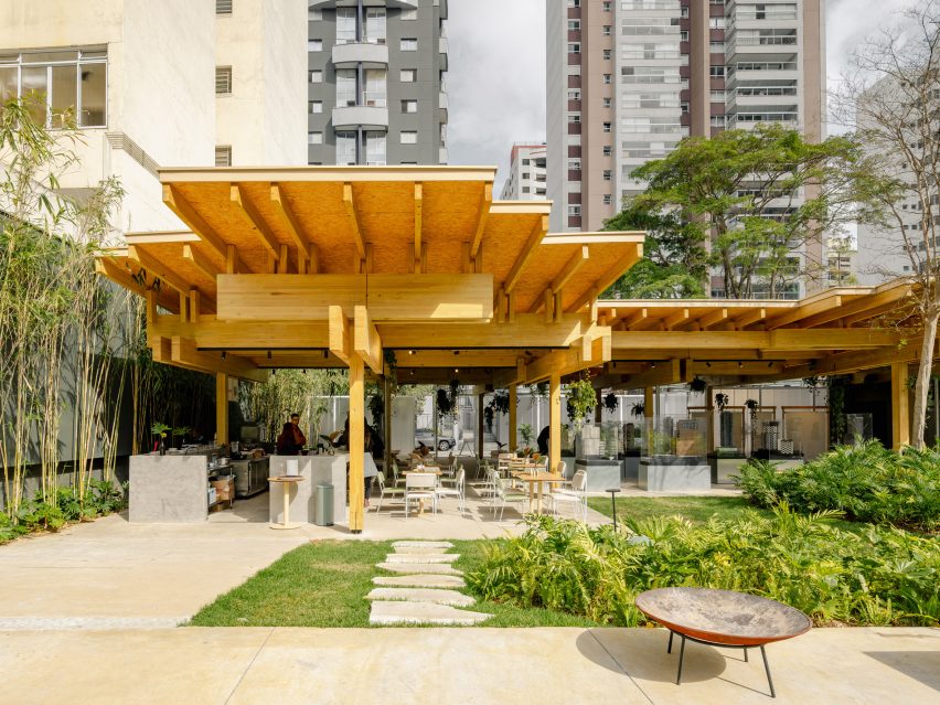 IZ Pavilion by Architects Office