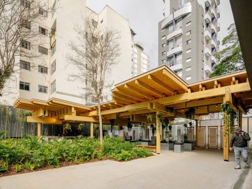 IZ Pavilion by Architects Office