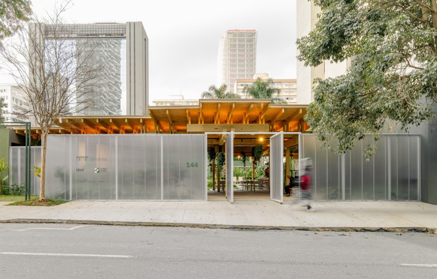 Glulam structure by Architects Office