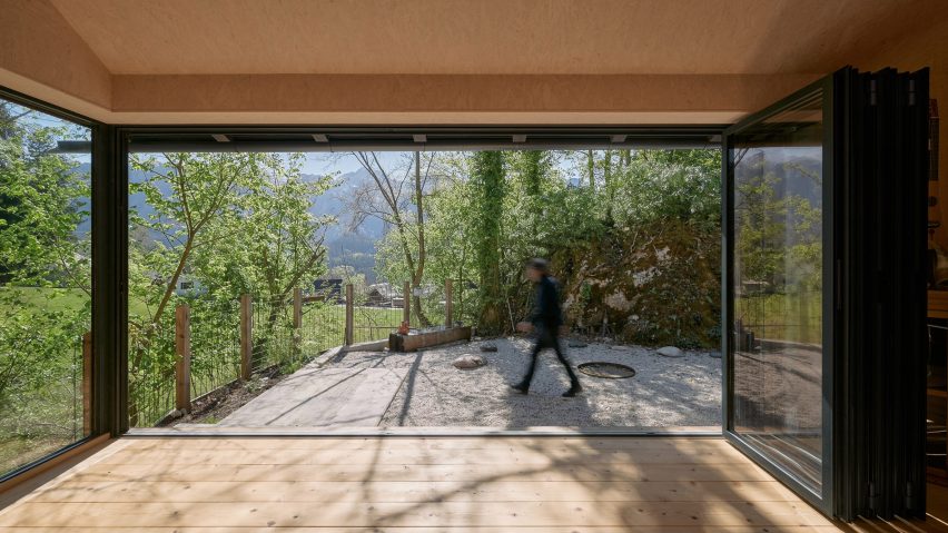 Quiet Retreat by Lechner & Lechner Architects