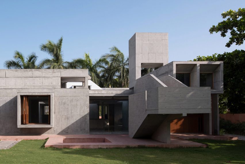 Monastic Field house in India by Roomoor