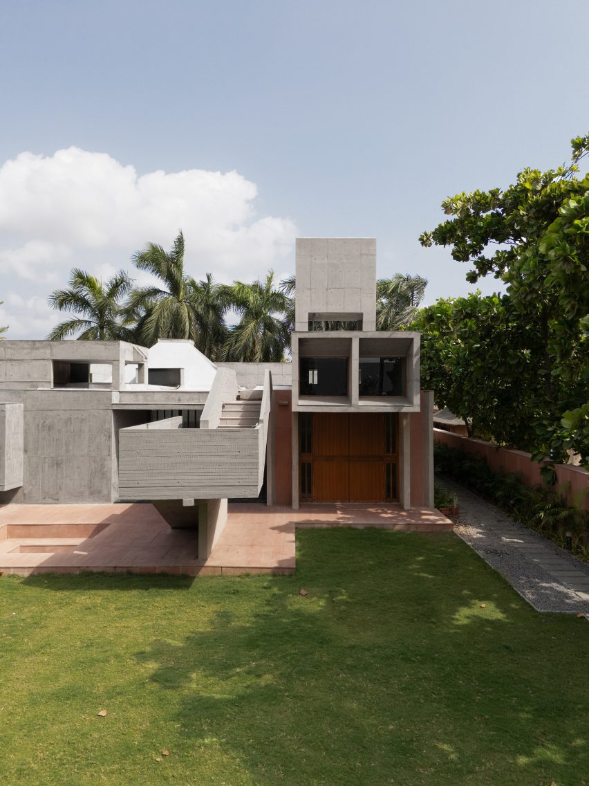 Monastic Field house in India by Roomoor
