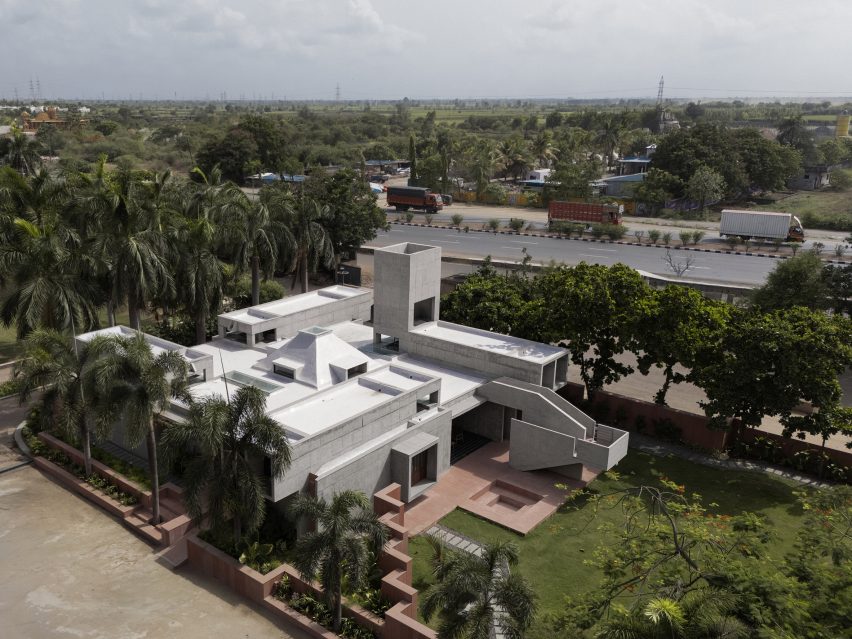Monastic Field house in India by Roomoor