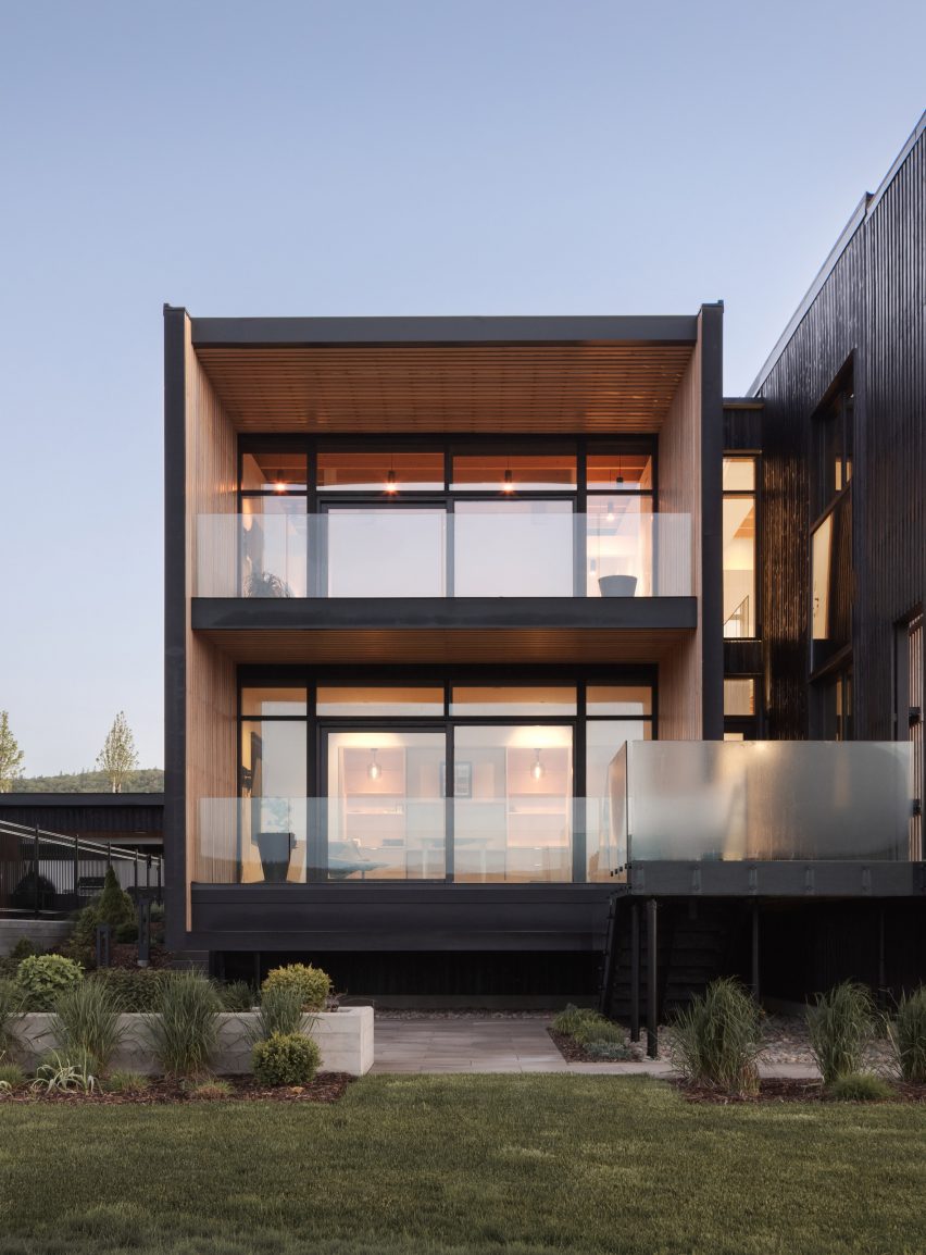 RHAD Architects Two Bay House