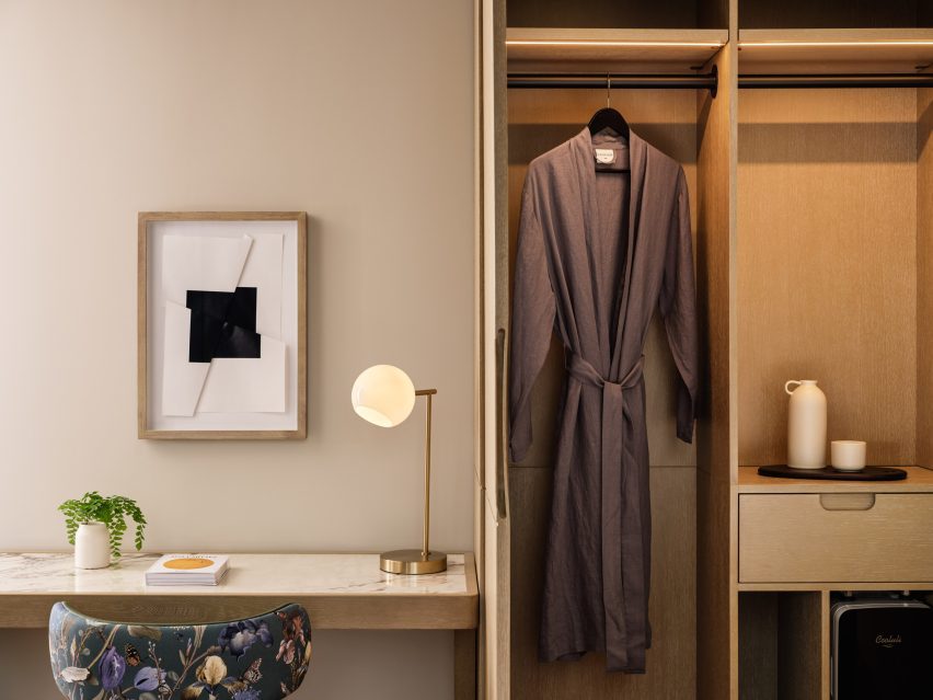Kimpton Era hotel by INC