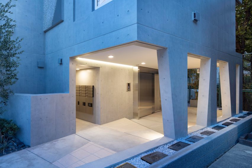 Shin Nakano Trapezoidal by Ryuichi Sasaki Architecture