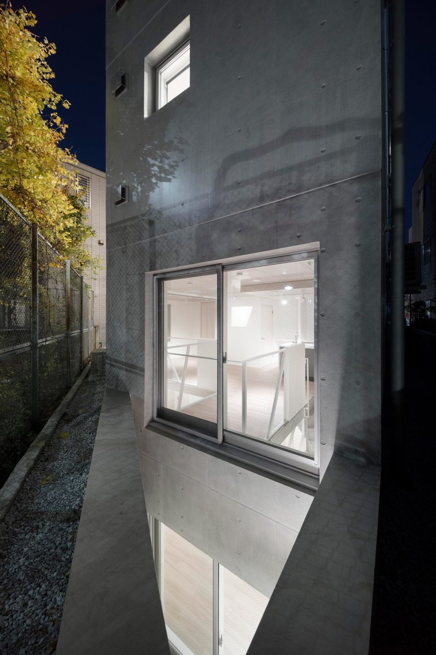 Shin Nakano Trapezoidal by Ryuichi Sasaki Architecture