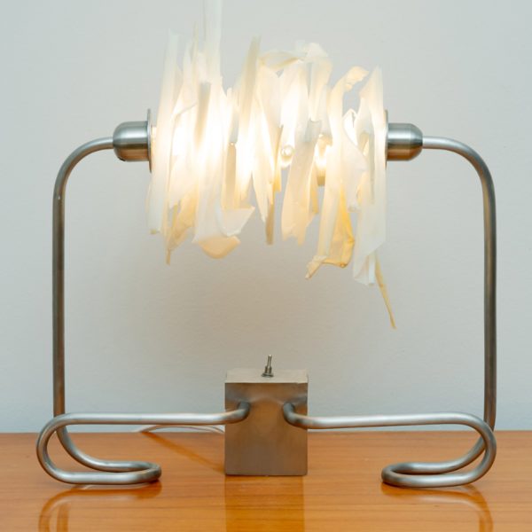 Membrana lamp by Valeria Montero 
