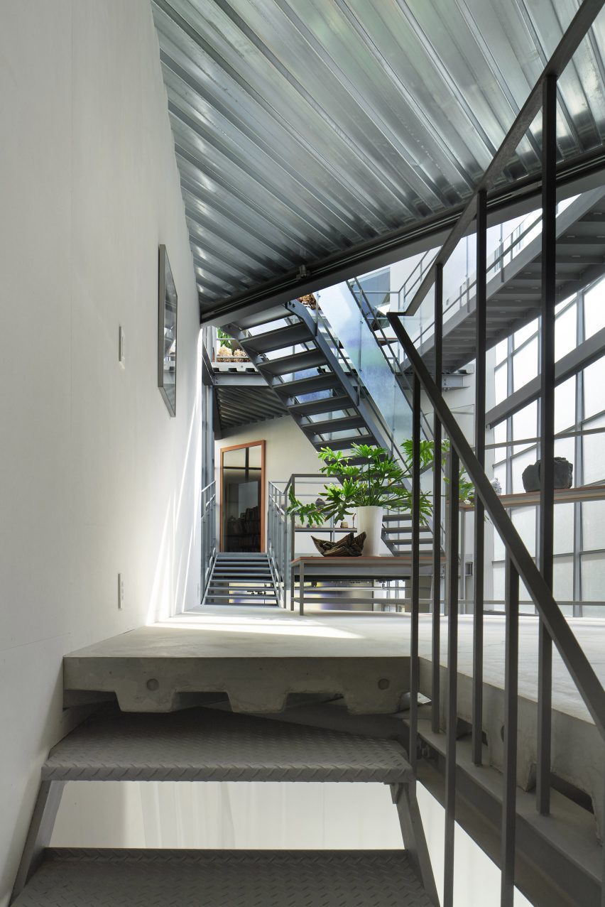 House and Studio in Kyoto by Tato Architects