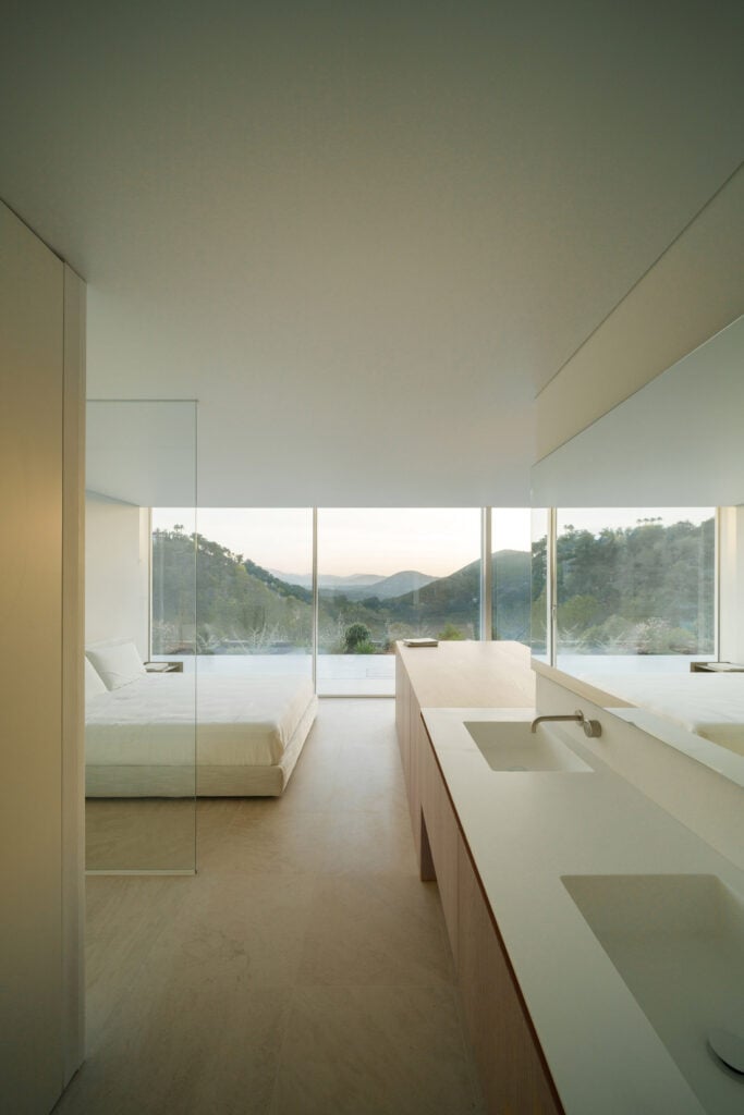 Bellavista 11 by Fran Silvestre Arquitectos