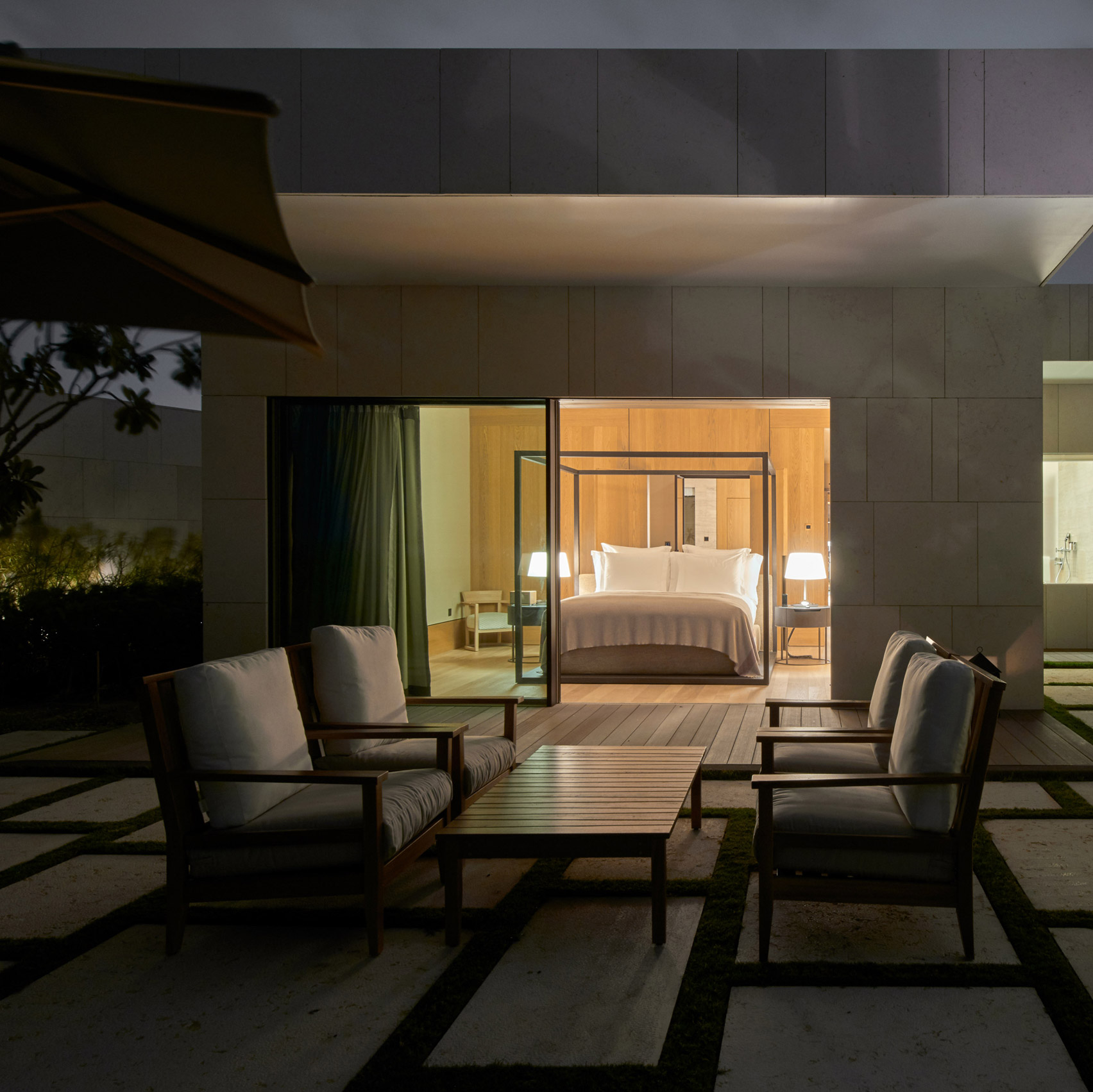 Carminati Windows Elevate Dubai's Luxury Hotel Aesthetics