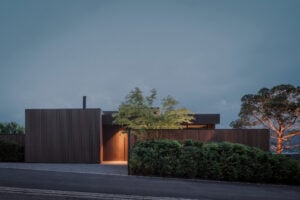 Think-Architecture-House-on-a-Slope