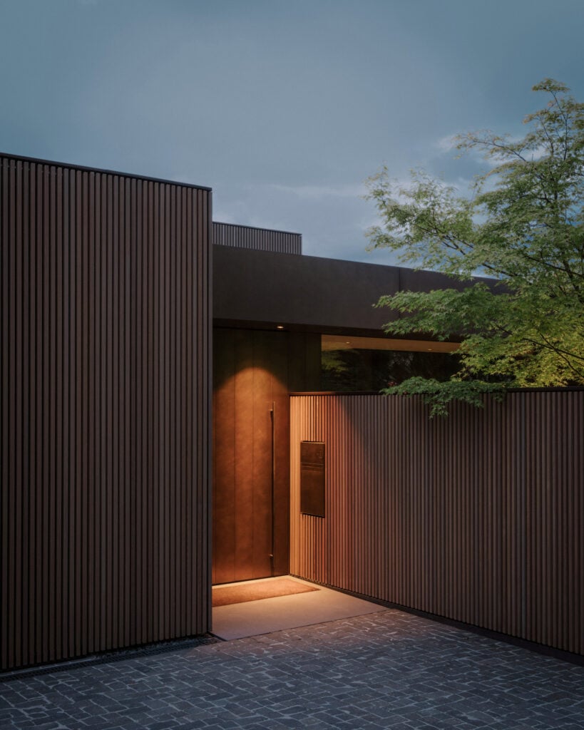 Think-Architecture-House-on-a-Slope