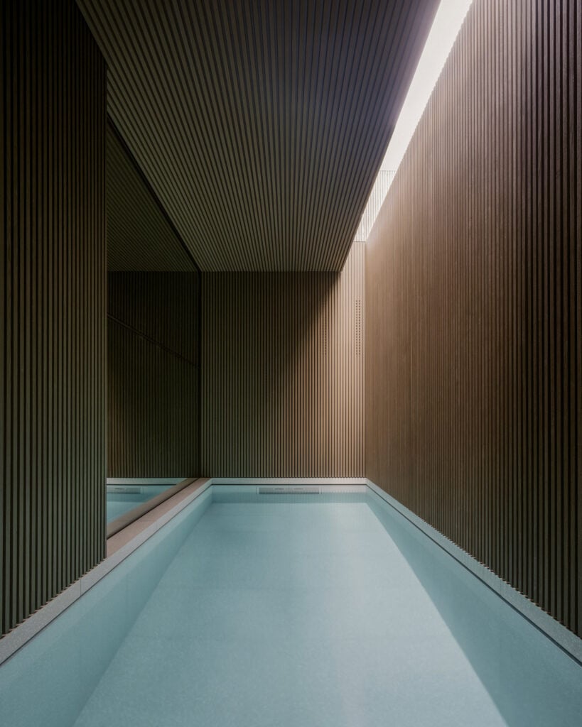 Think-Architecture-House-on-a-Slope