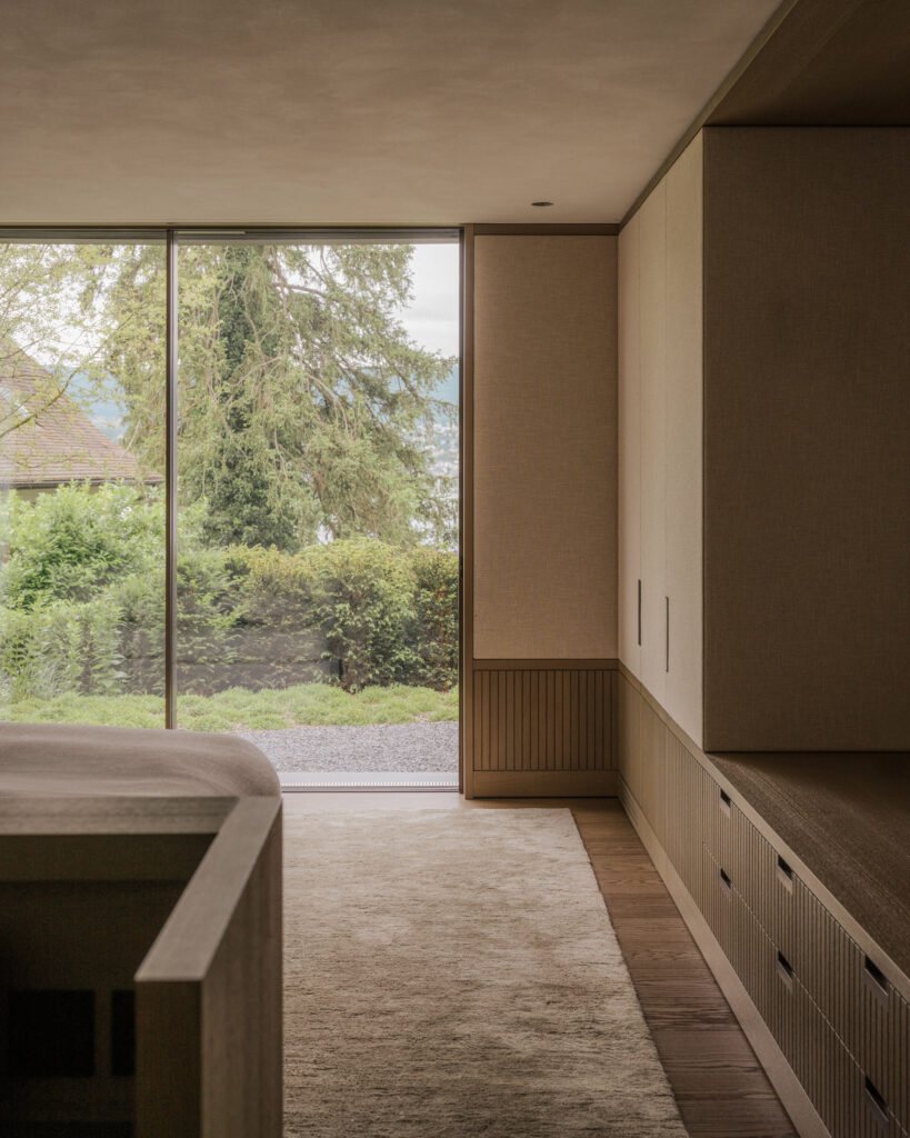 Think-Architecture-House-on-a-Slope