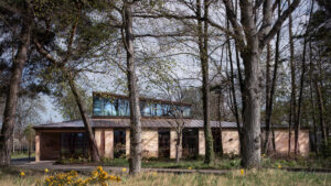Allardice Centre by Page\Park
