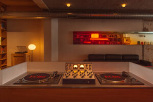 DJ decks in ECHO listening bar in Rotterdam