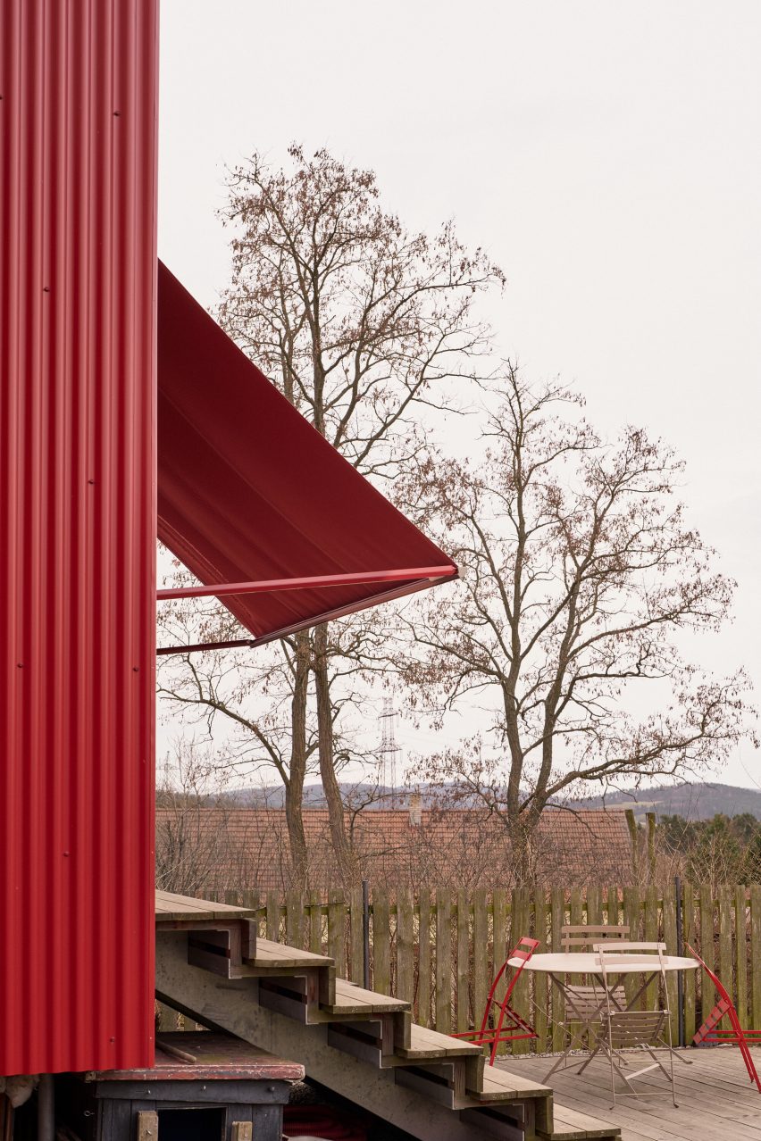 House with a Red Addition by Facha Architekti