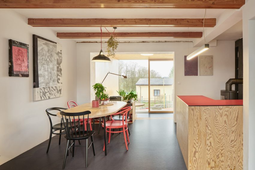 House with a Red Addition by Facha Architekti