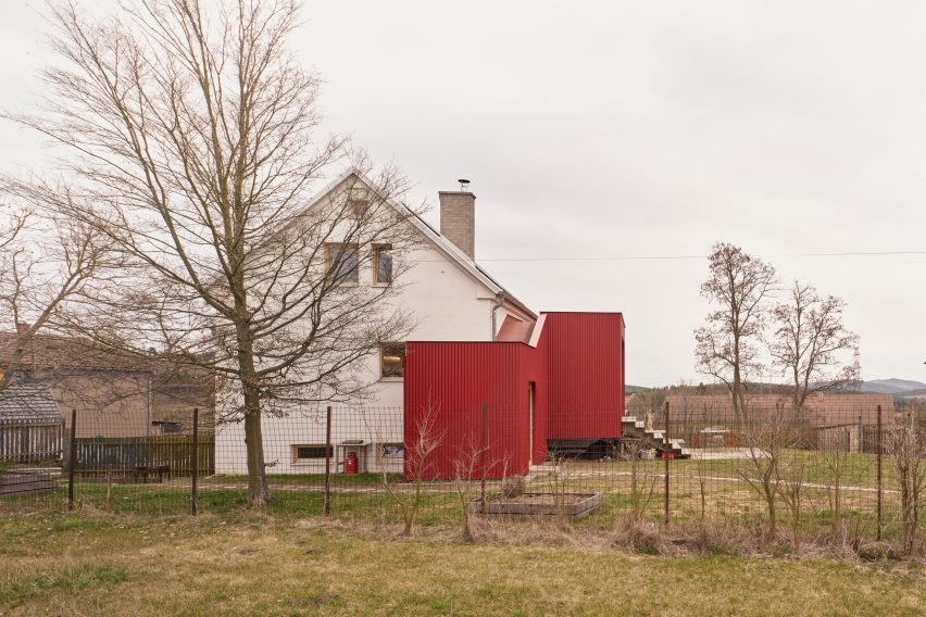 House with a Red Addition by Facha Architekti