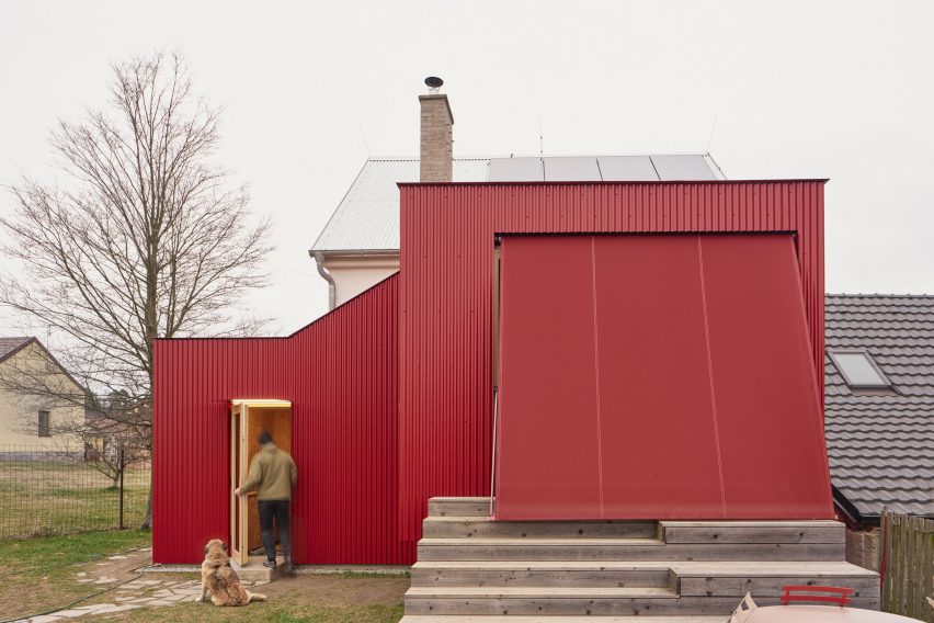 Facha Architeckti ass red extension to former-pigsty home in the Czech Republic
