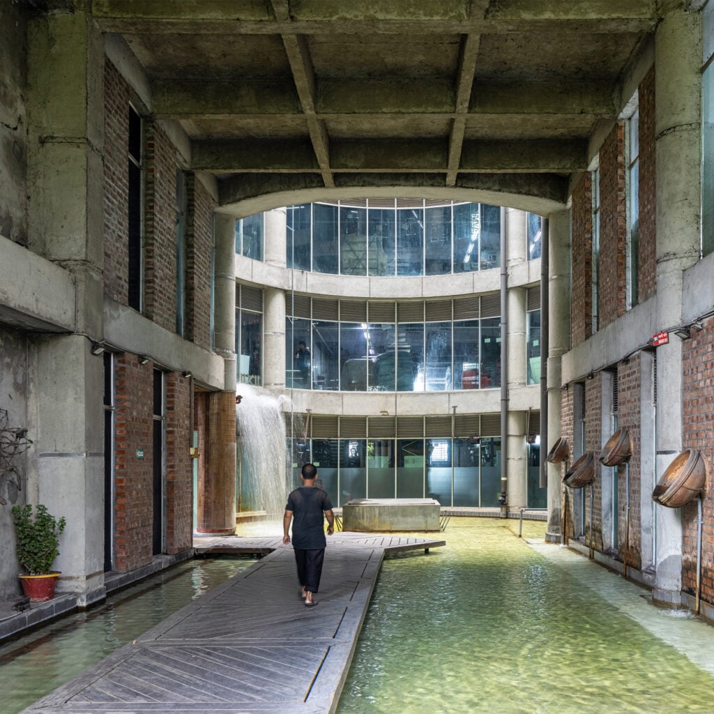 Green Field Factory in Bangladesh by Nakshabid Architects