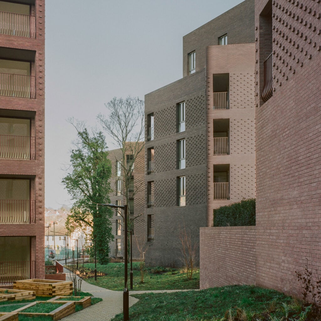 Lion Green Road by Mary Duggan Architects and Ruff Architects