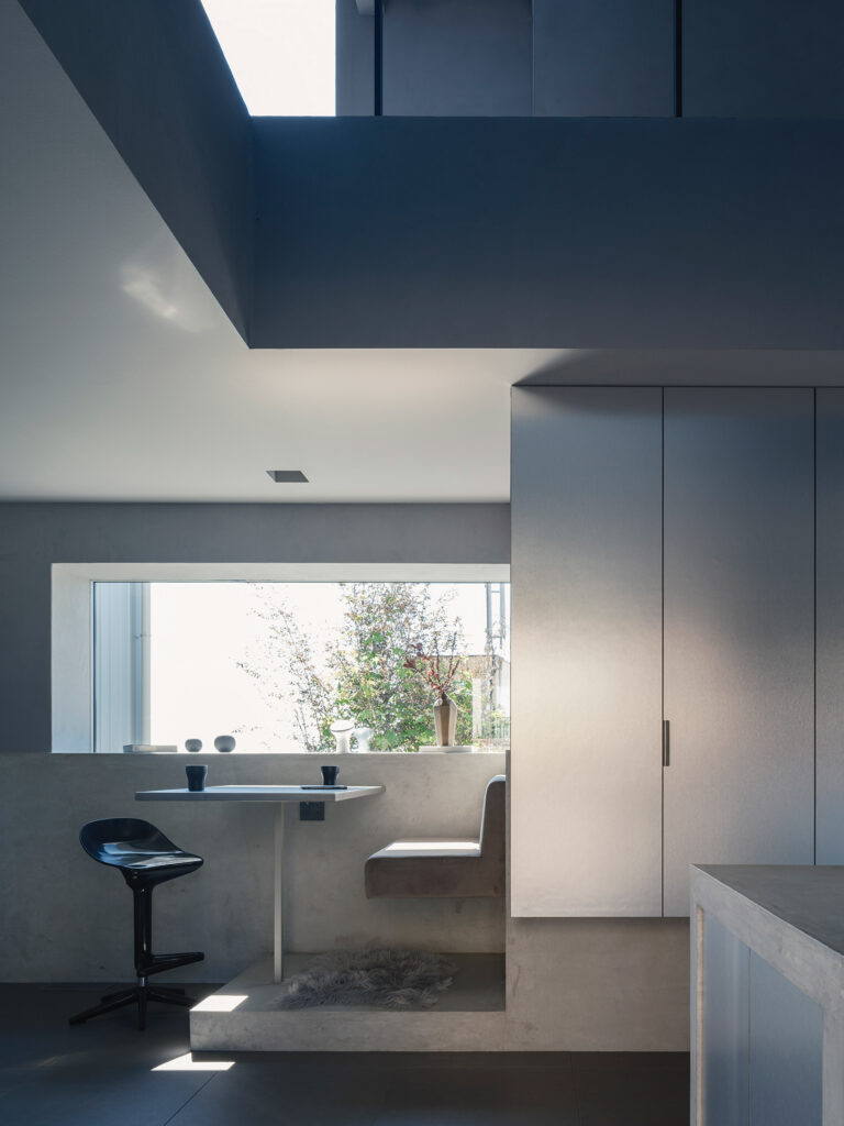 Minimalist House by FORM/Kouichi Kimura Architects