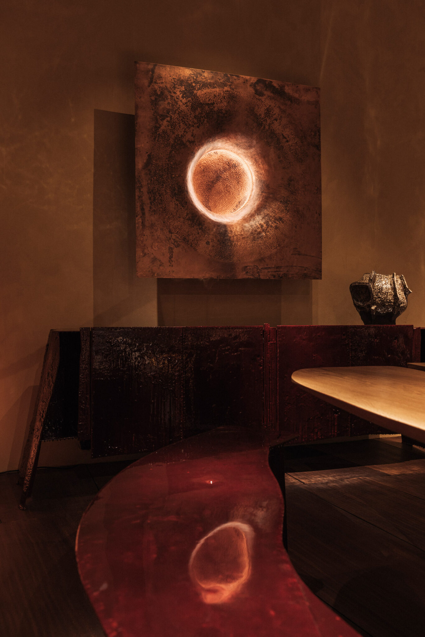Design Object Shape. Draw Objects with Narratives presents collectible design that looks
