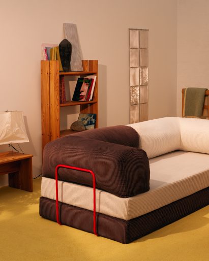 Teddy sofa in brown and white
