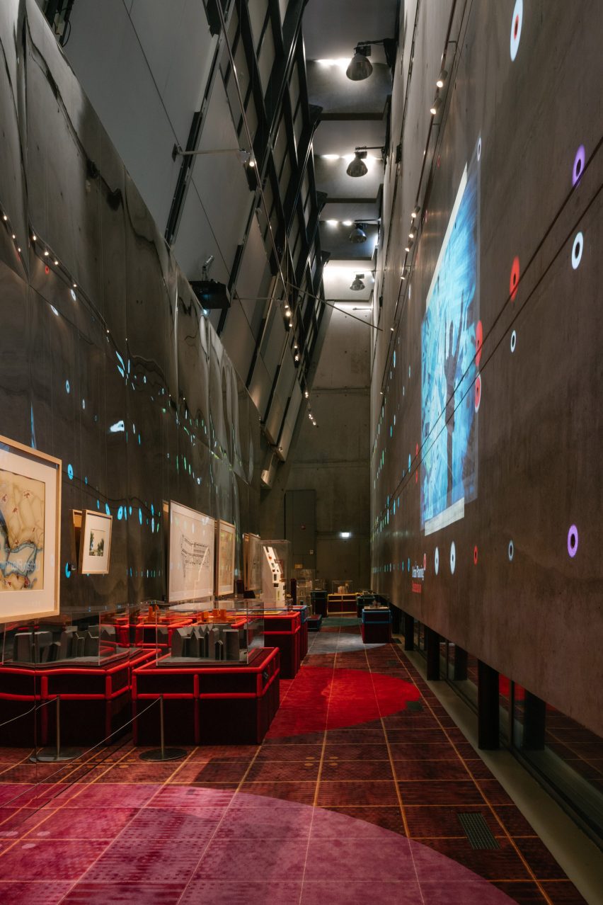 Collection Gallery by Space Popular