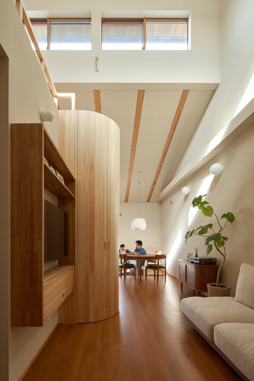 Home in Kyoto by Ujizono Architects